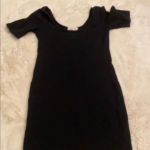 Short sleeve scoop neck long black shirt/ dress